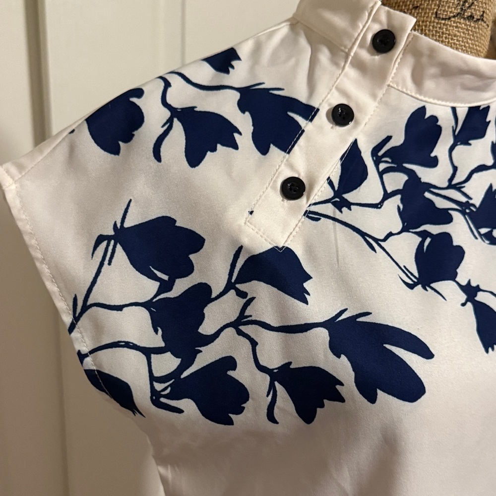 White Blouse with Navy Floral Print and Mandarin Collar - Picture 3 of 4